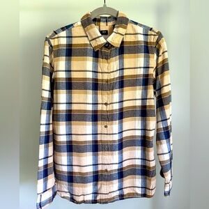 Uniqlo Plaid Flannel Button Up Shirt